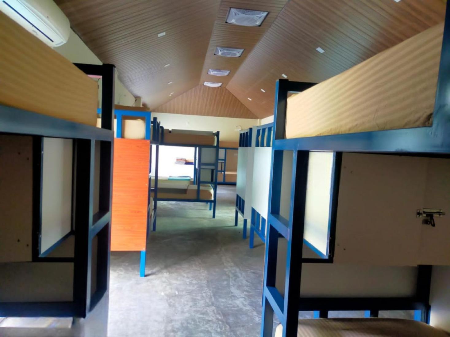Pub Ceylon Hostel Элла Экстерьер фото