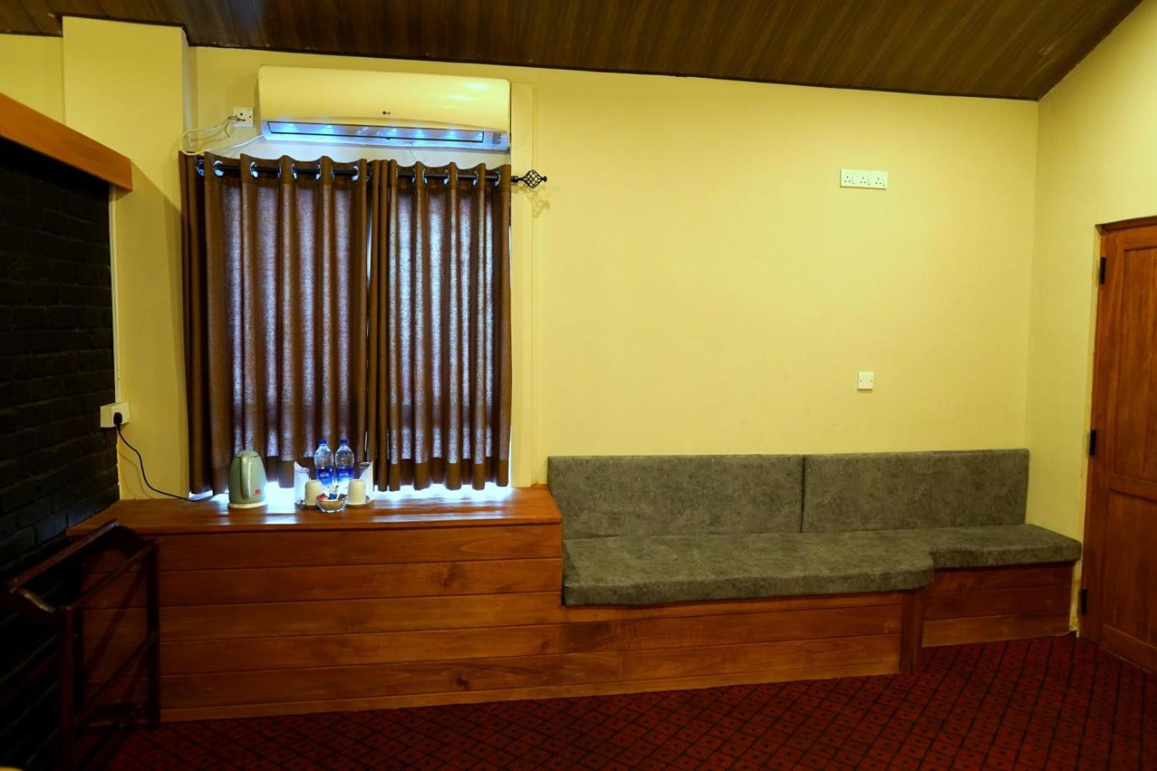 Pub Ceylon Hostel Элла Экстерьер фото