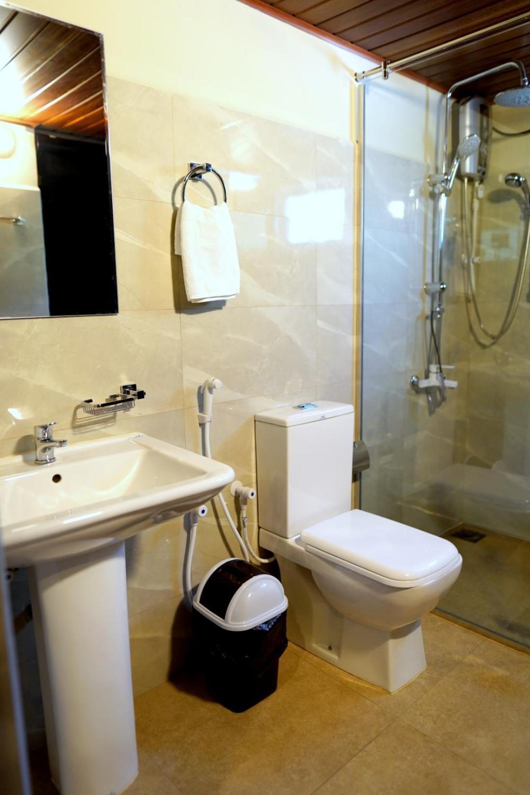 Pub Ceylon Hostel Элла Экстерьер фото
