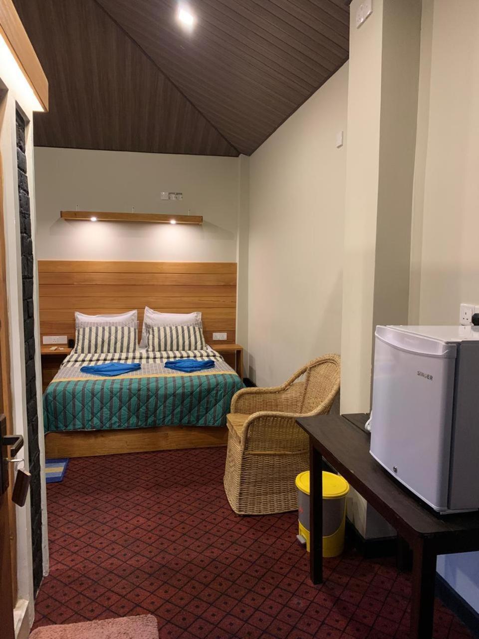 Pub Ceylon Hostel Элла Экстерьер фото